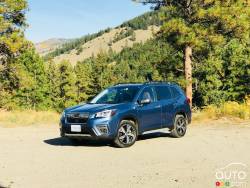 3/4 font view of the 2019 Subaru Forester Premier
