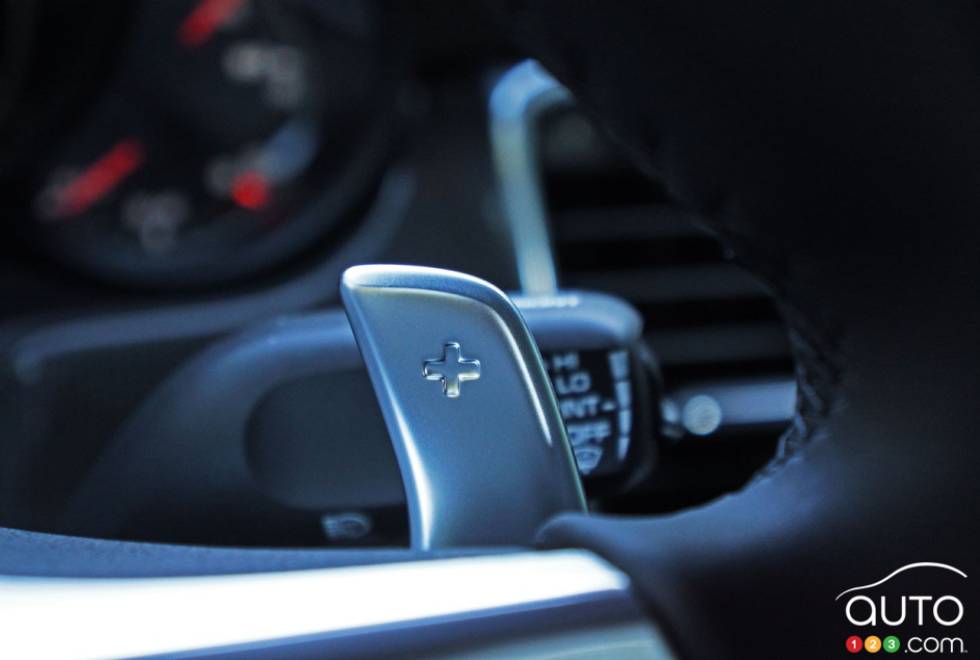 2016 Porsche Panamera GTS paddle shifter