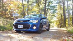 2017 Chevrolet Sonic front 3/4 view