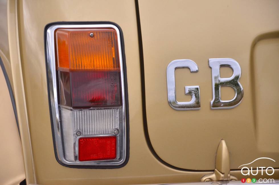 We drive the 1999 MINI Cooper Knightsbridge Edition