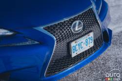 2016 Lexus IS300 AWD front grille