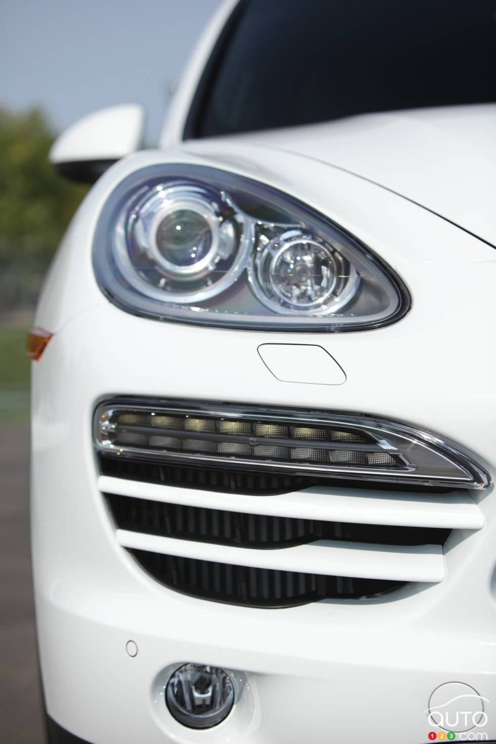 Détails d'un phare et d'un antibrouillard