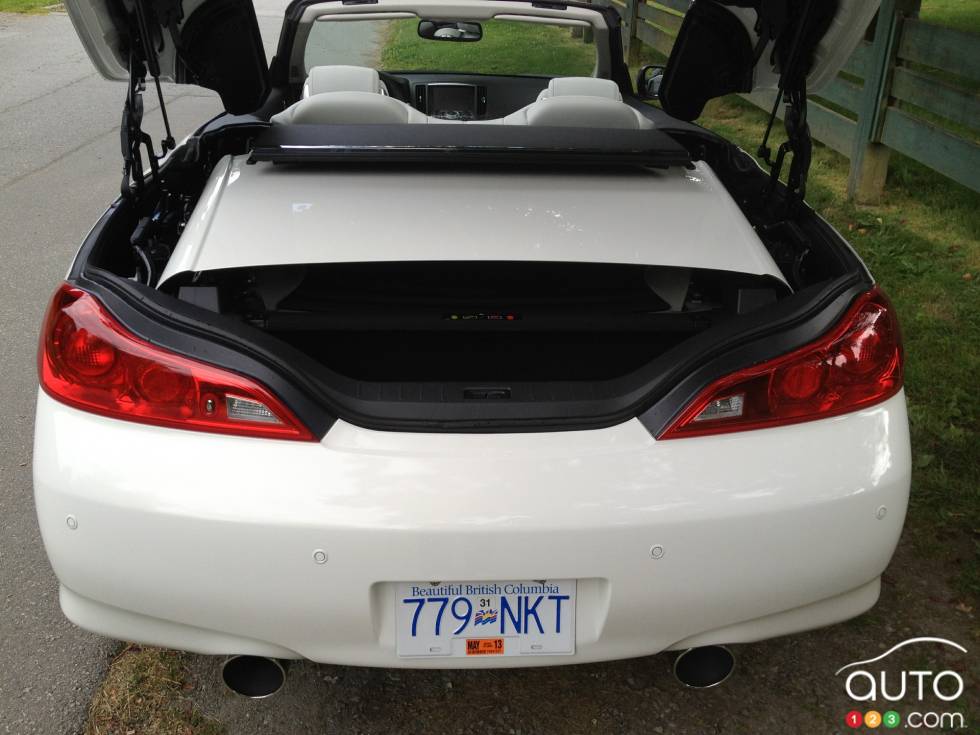 Folding roof mechanism