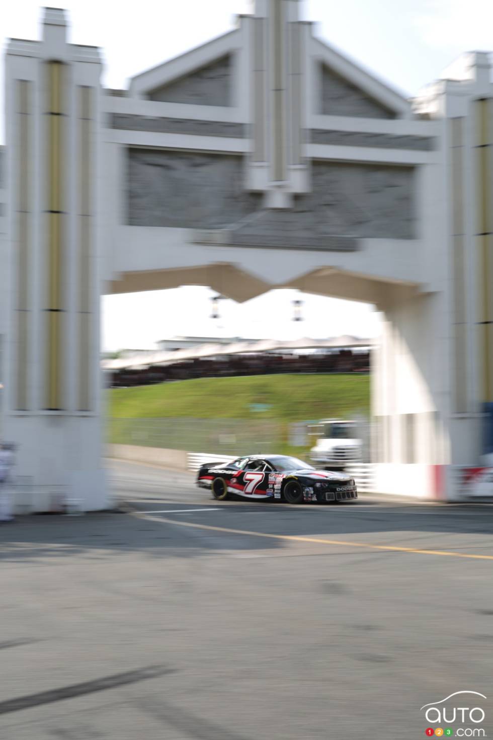 action sur piste et hors piste