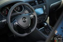 2016 Volkswagen Jetta 1.4 TSI steering wheel