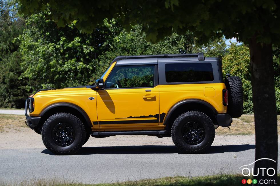 We drive the 2022 Ford Bronco 2-door Wildtrak