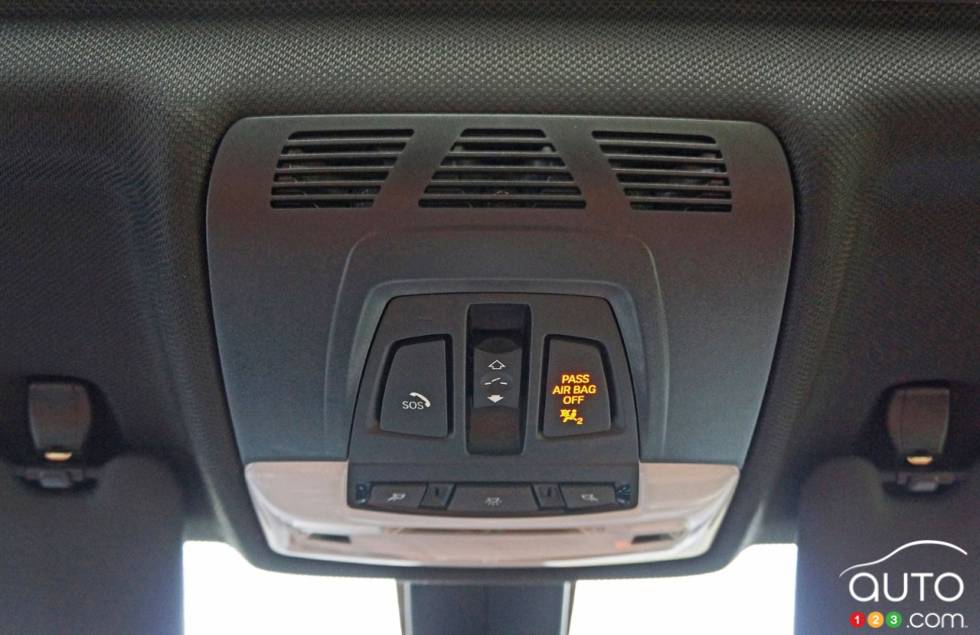 Contrôle du toit ouvrant de la BMW 340i xDrive 2016