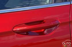 Poignée de porte sans clé de la Ford Fusion Hybride 2017