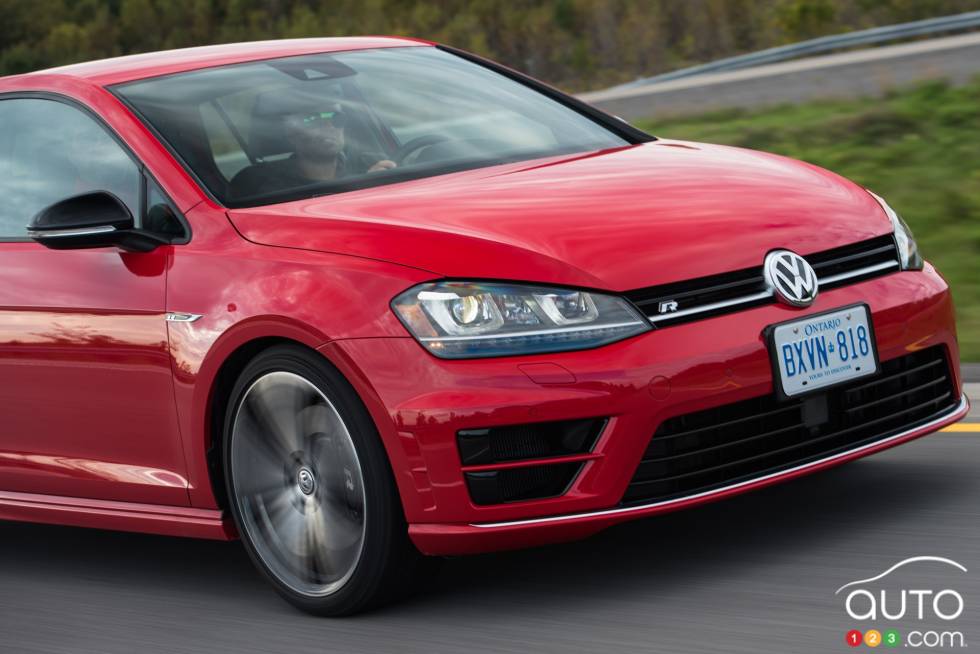 Calandre avant de la Volkswagen Golf R 2016