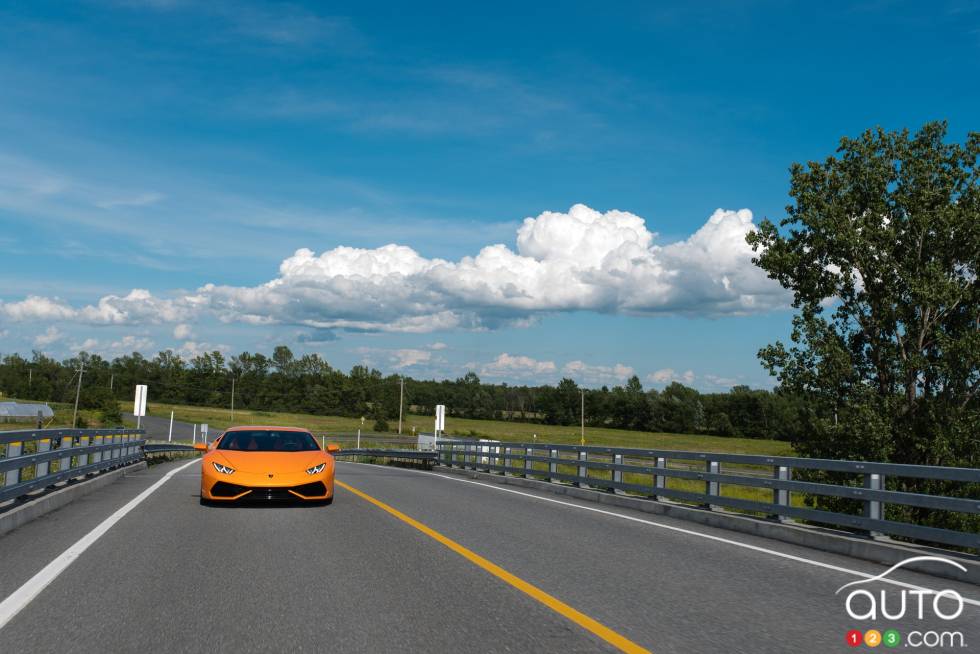 2015 Lamborghini Huracan driving