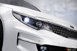 2016 Kia Optima headlight