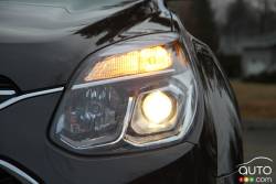 2016 Chevrolet Equinox LTZ headlight