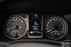 2016 Toyota Tacoma V6 TRD gauge cluster