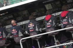 Infiniti Red Bull Racing's team on pit row.