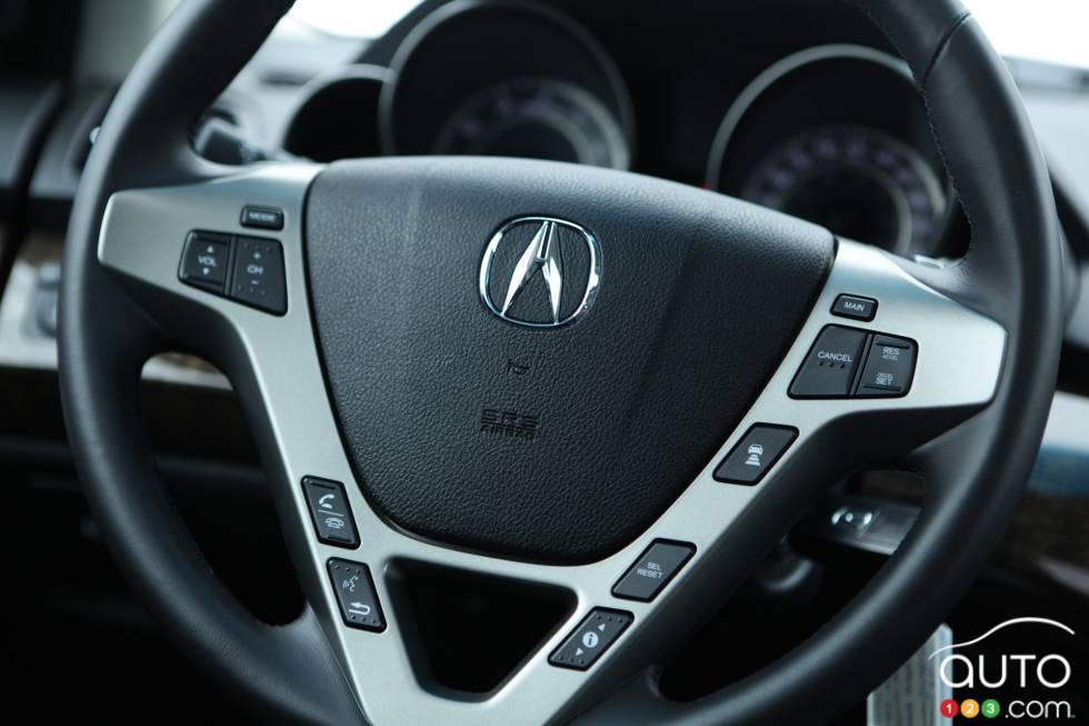 Volant avec commandes