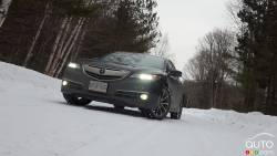 2016 Acura TLX headlight