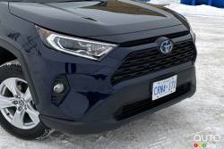Nous conduisons le Toyota RAV4 hybride 2021