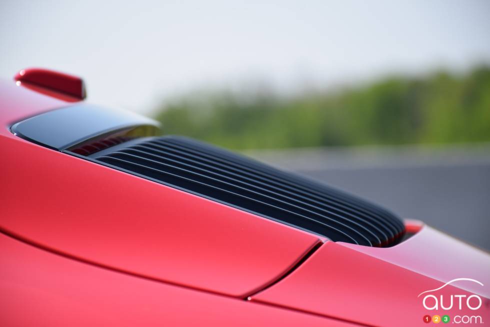 2016 Porsche 911 driving experience exterior detail