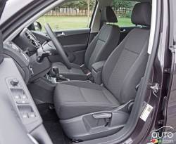 2016 Volkswagen Tiguan TSI Special edition front seats