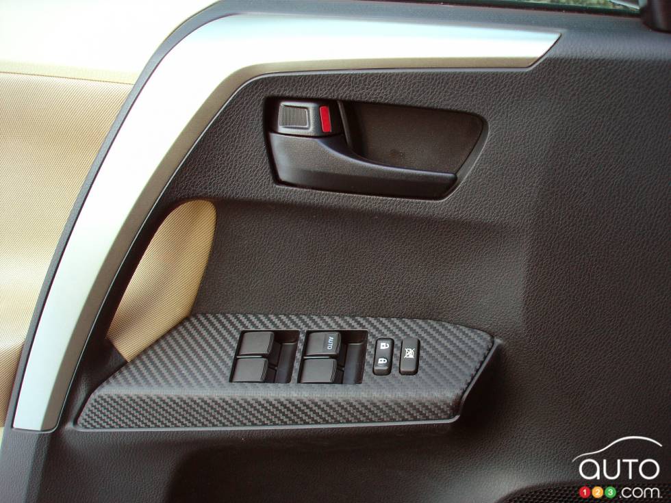 Power windows controls