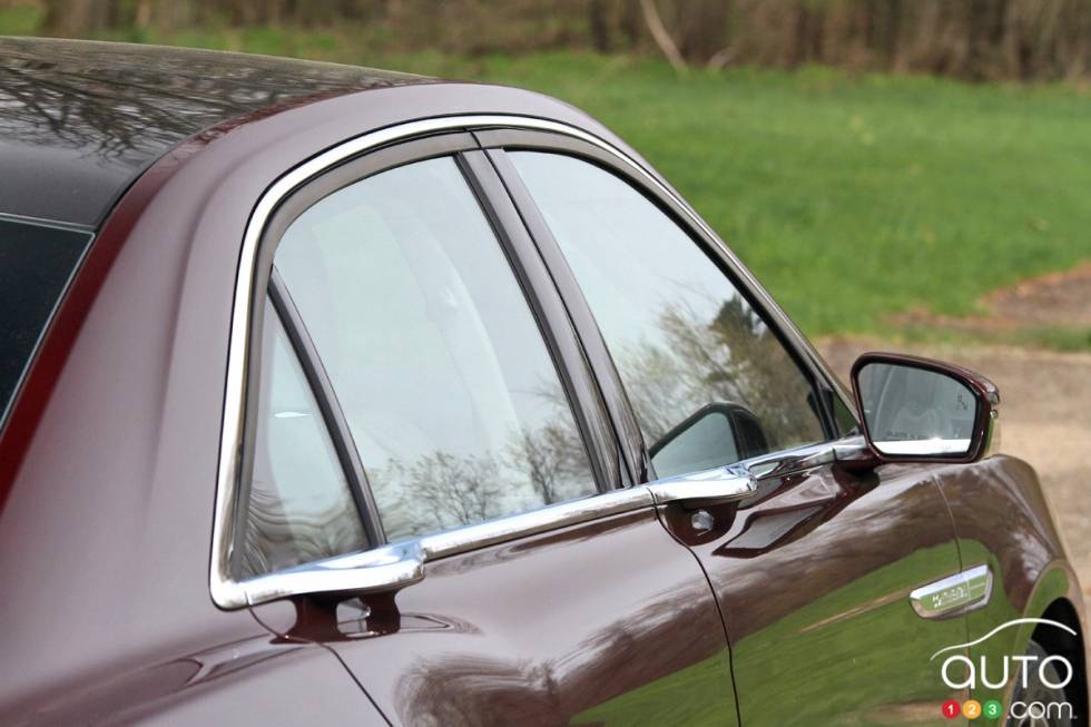 Side view of the top of the car