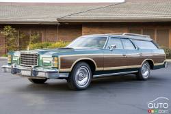 This 1978 Ford Country Squire sold at auction