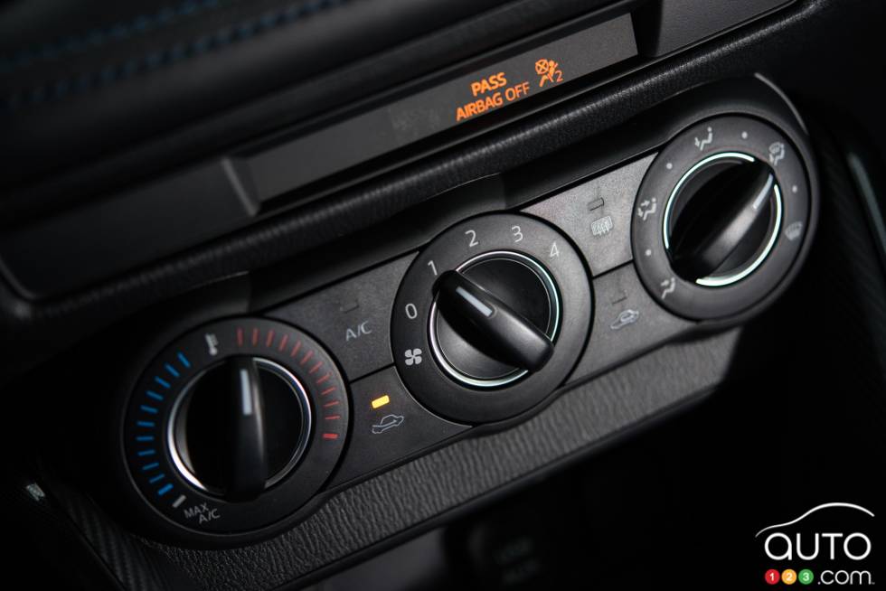 Contrôle du système de climatisation de la Toyota Yaris 2016