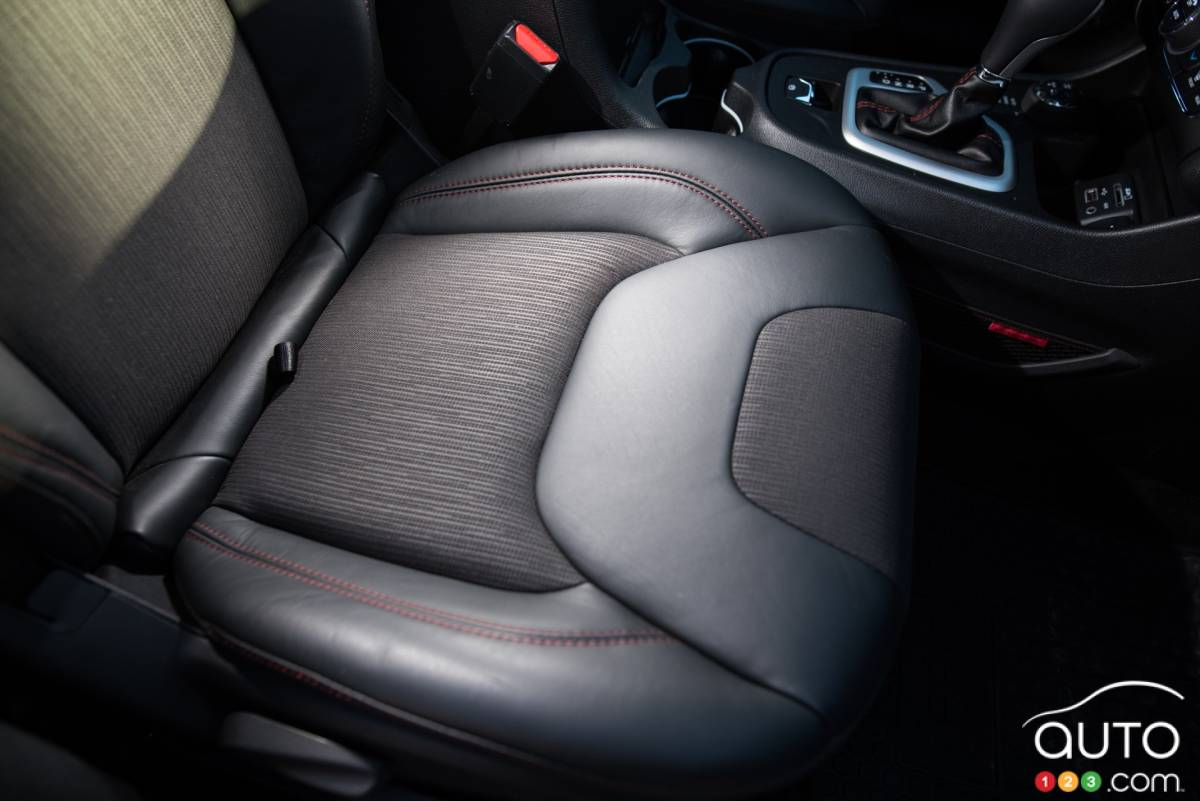 2016 jeep cherokee trailhawk seat covers