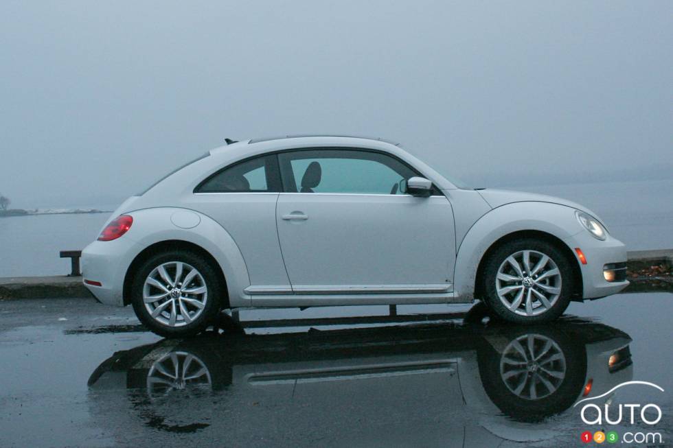 2015 Volkswagen Beetle 1.8 TSI pictures | Auto123