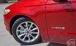 2017 Ford Fusion Hybrid wheel