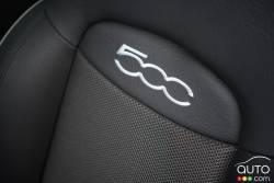 2016 Fiat 500x seat detail