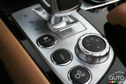 Boutton de contrôle des modes de conduite de la Mercedes-benz SL class 2017