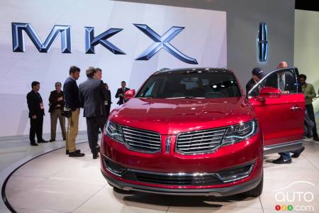 2016 Lincoln MKX pictures from the 2015 Detroit auto-show 