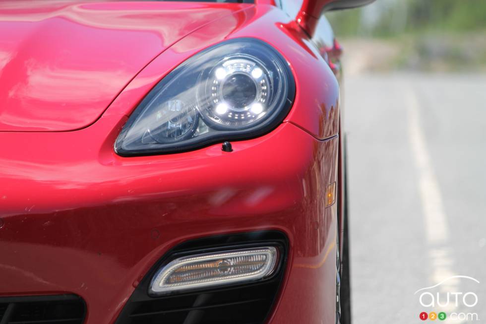 Headlight and foglight details