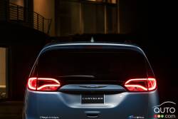 2017 Chrysler Pacifica rear view