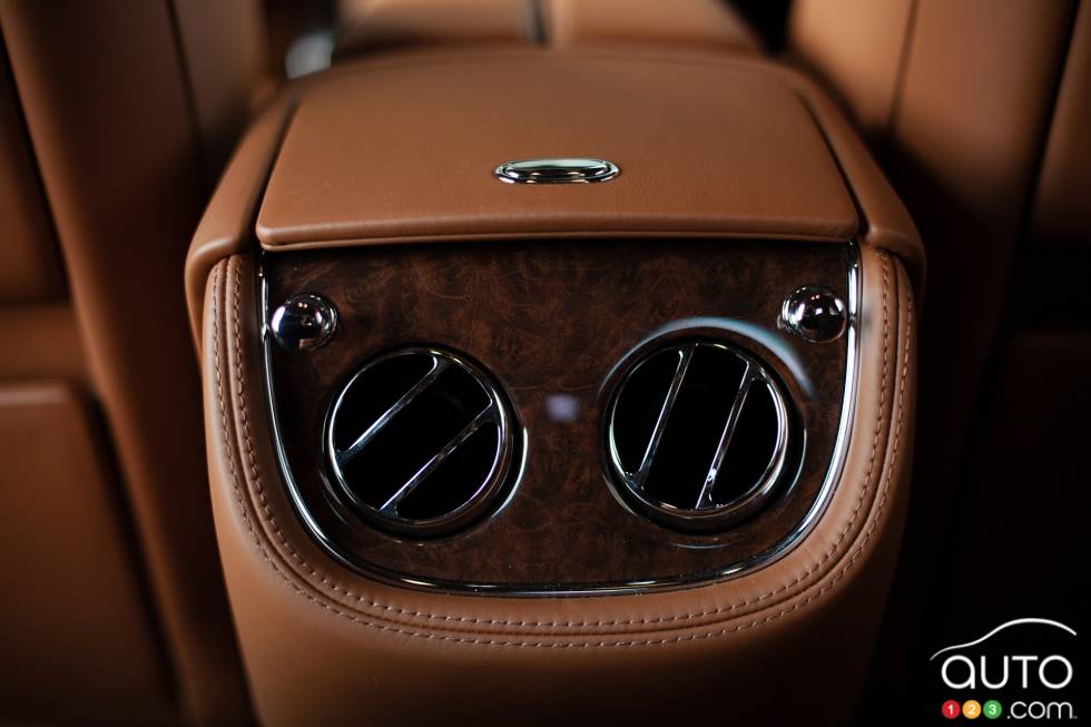 Rear center console