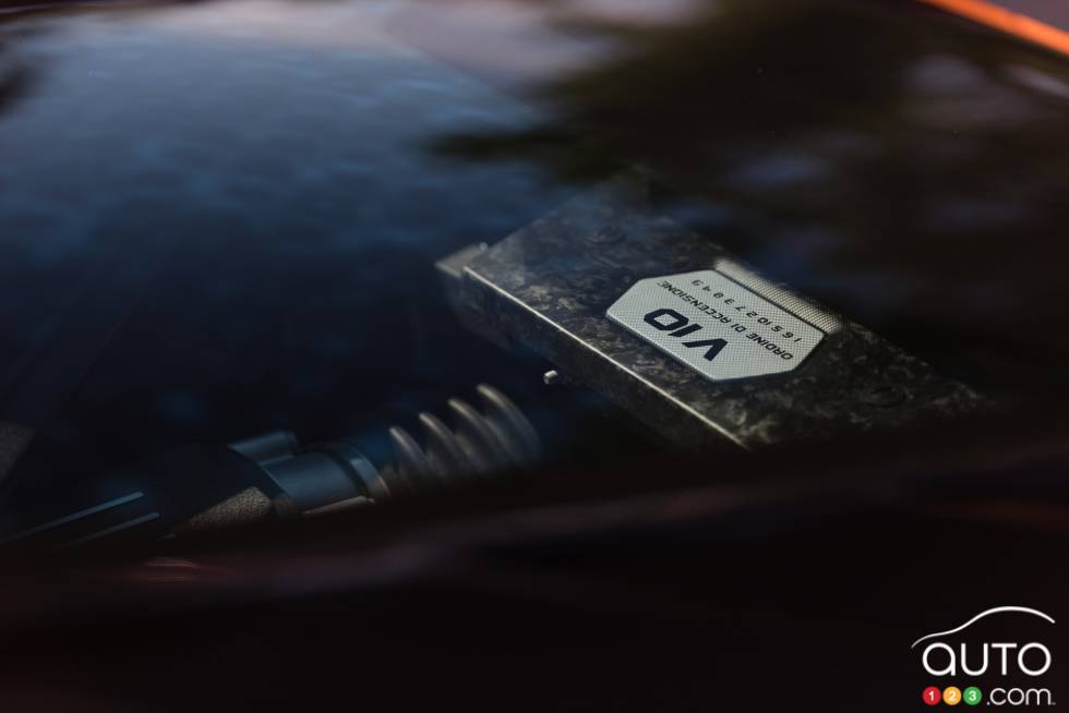 Panneau couvre moteur en verre de la Lamborghini Huracan 2015