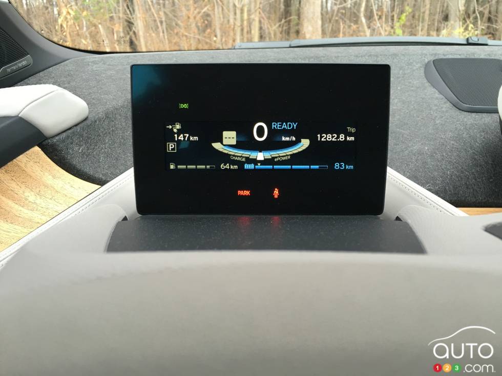 2016 BMW i3 gauge cluster