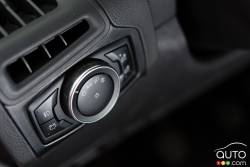 Détail intérieur Ford Focus SE Ecoboost 2015