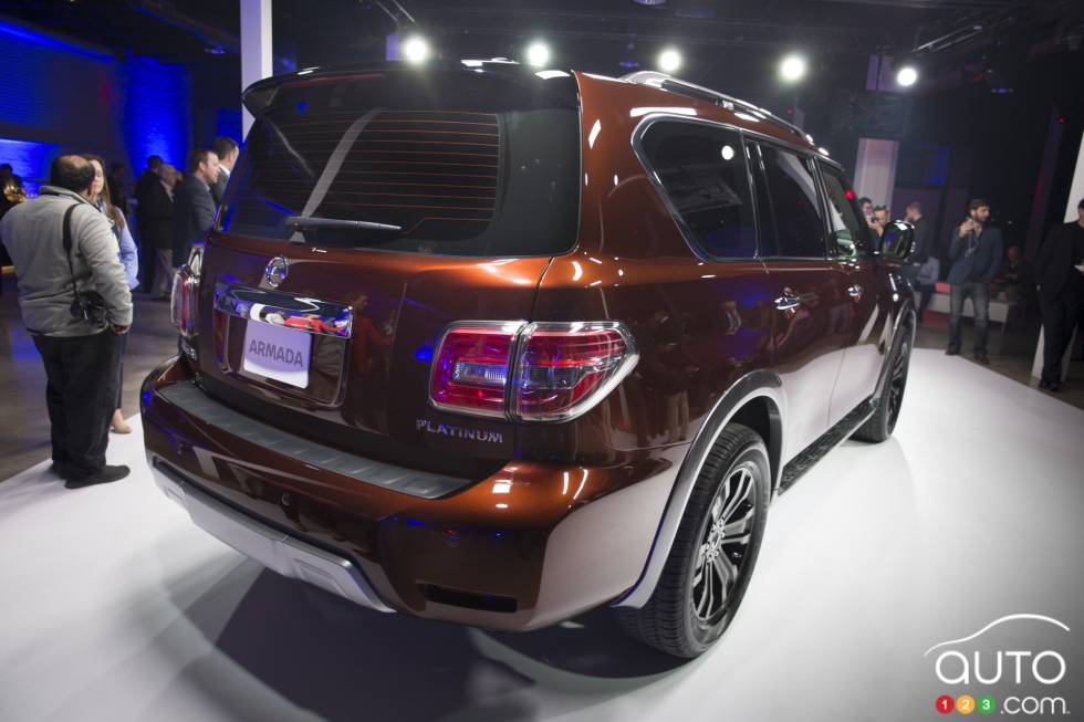 Vue 3/4 arrière du Nissan Armada 2017