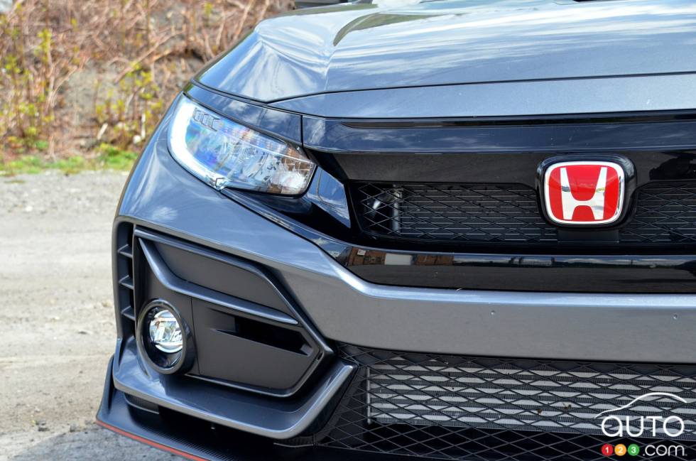 We drive the 2021 Honda Civic Type R 