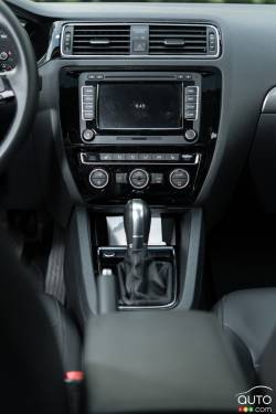 Console centrale de la Volkswagen Jetta TDI 2015