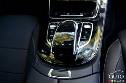 Système de contrôle de l'info divertissement de la Mercedes-Benz E 300 4MATIC 2017