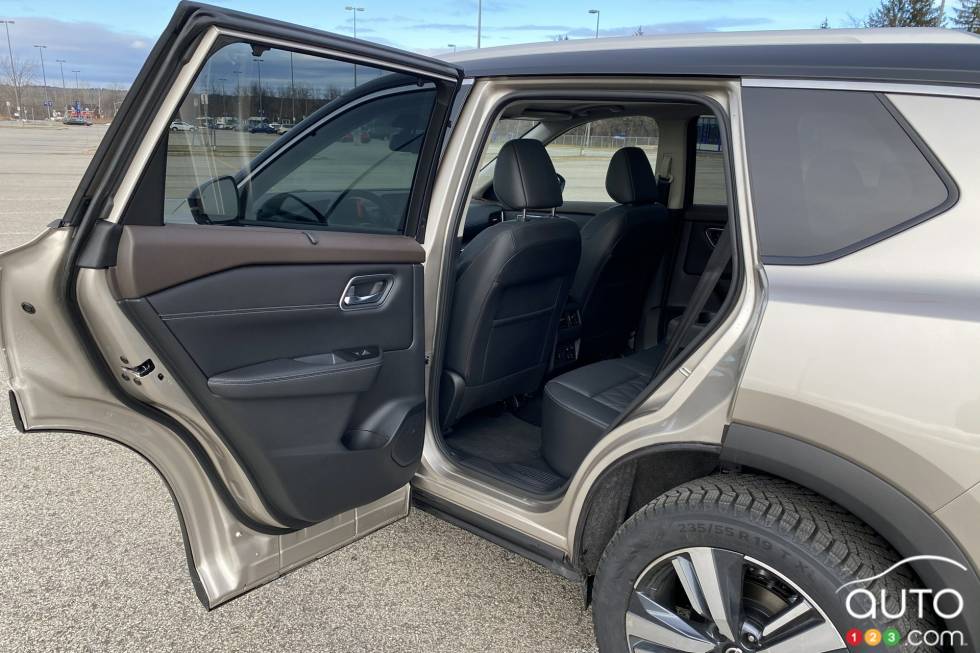We drive the 2021 Nissan Rogue Platinum