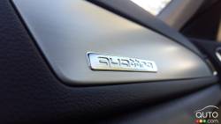 2016 Audi Q3 Quattro Technik interior details