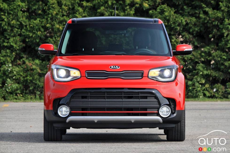 Kia Soul SX Turbo 2018 Flyé, fonctionnel et vif Photo 31 de 35