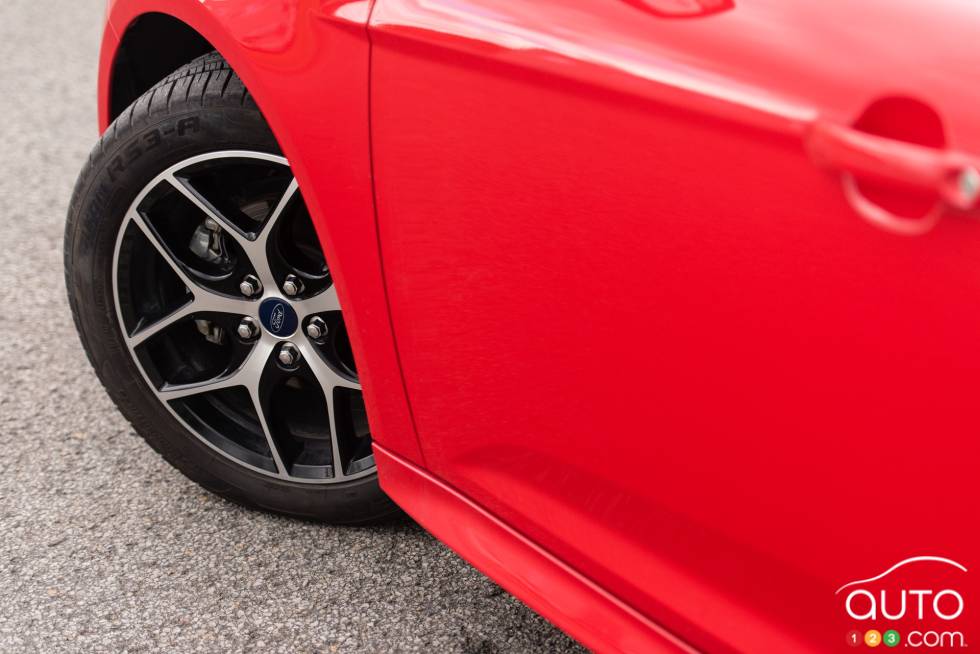 2015 Ford Focus SE Ecoboost wheel