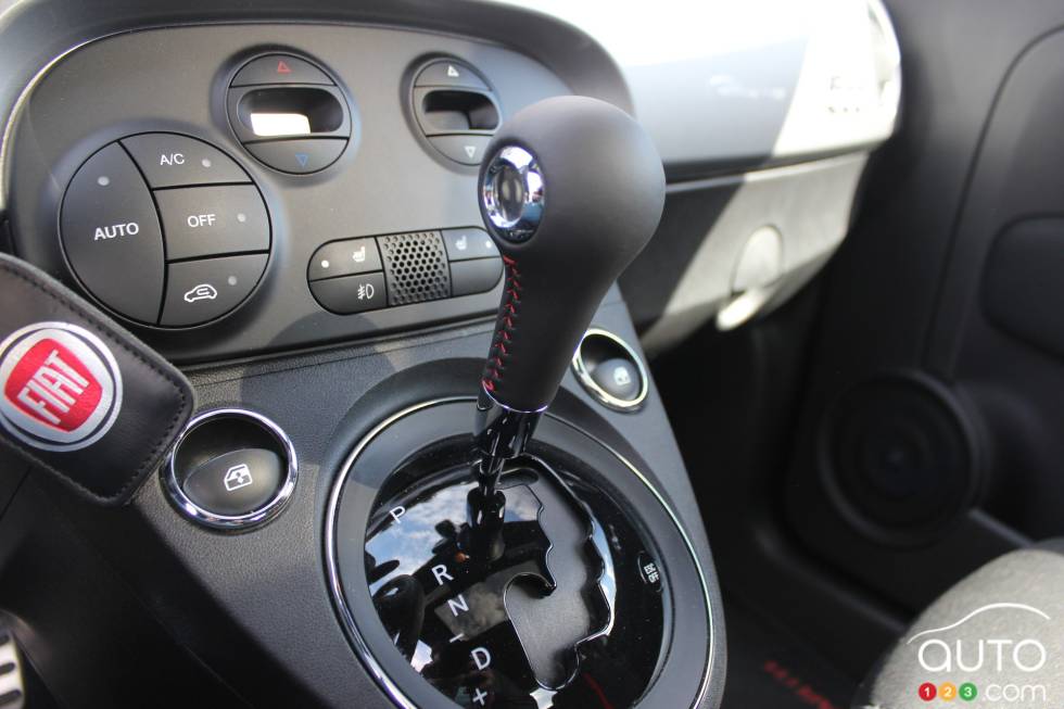 We take to the track with the 2019 Fiat Abarh 124 and Abarth 500 