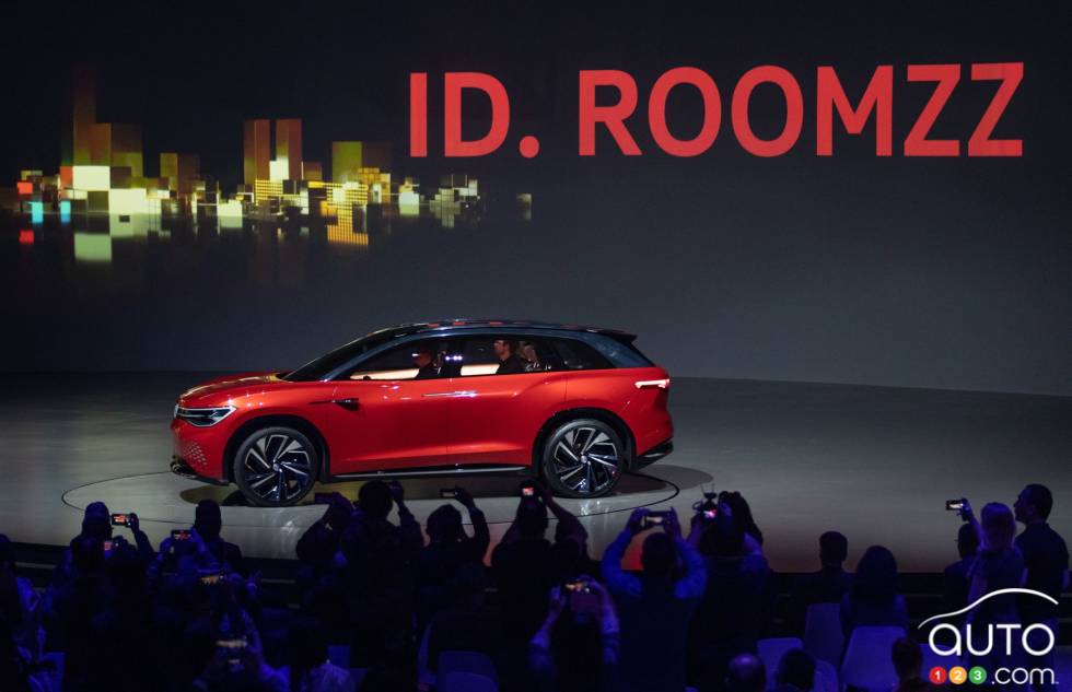 Introducing the Volkswagen ID. ROOMZZ Concept