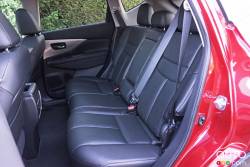 2016 Nissan Murano Platinum rear seats